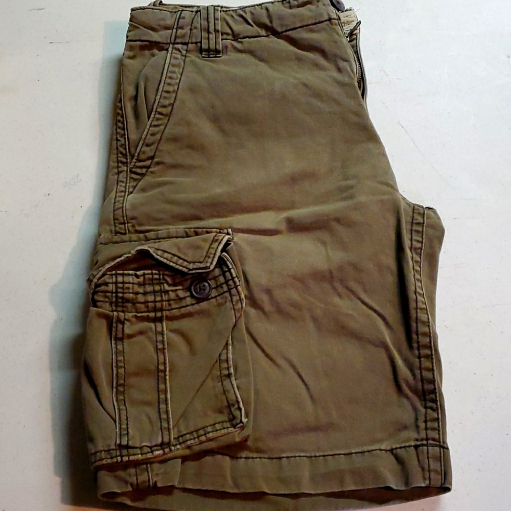 Aeropostale cargo shorts 32" waist